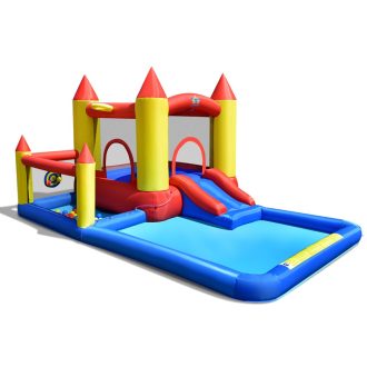 Parc acvatic gonflabil in forma de castel